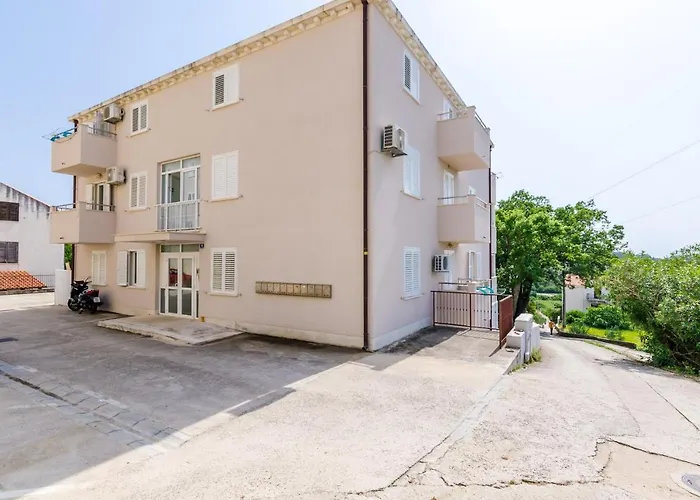 Ana Apartment